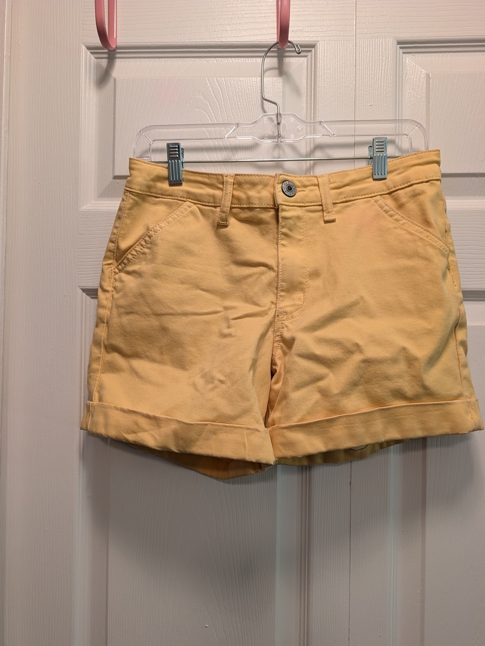 STS Blue High-Waist Cuffed Shorts - Pale Yellow